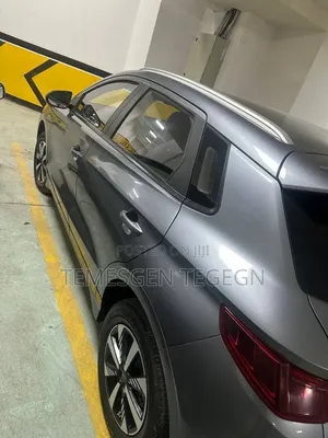 New BYD E2 43 kWh 94 hp FWD 2024 Gray