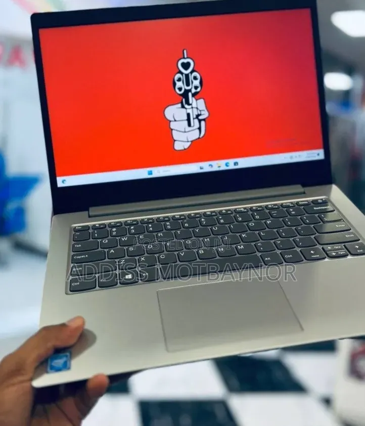 New Laptop Lenovo Ideapad 3 4GB Intel Core i3 SSD 640GB