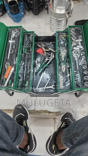 Tool Set With Box