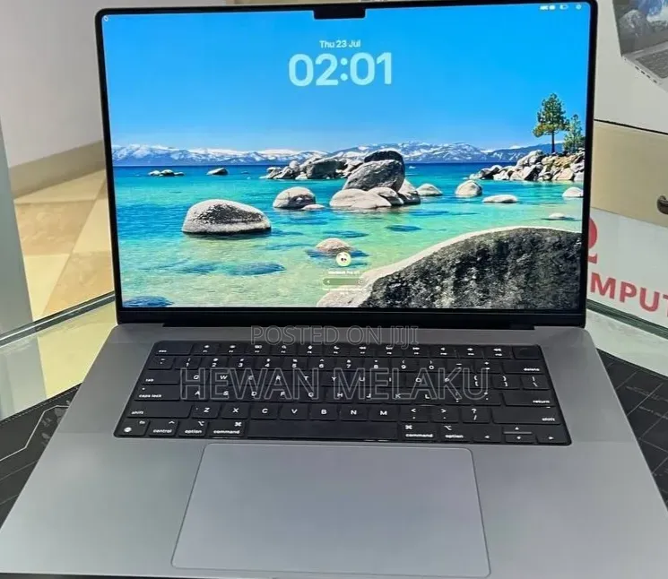 New Laptop Apple MacBook Pro 2021 M1 32GB Apple M1 Pro SSD 512GB