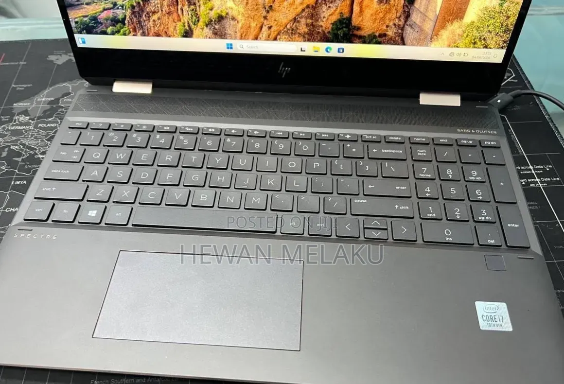New Laptop HP Spectre X360 16GB Intel Core i7 SSD 512GB