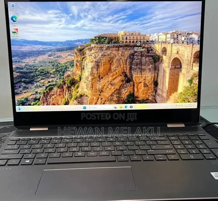 New Laptop HP Spectre X360 16GB Intel Core i7 SSD 512GB