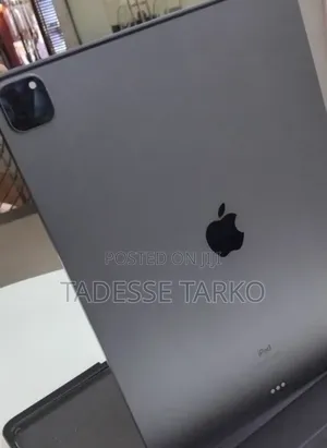 New Apple iPad Pro 1 TB Silver