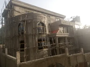 8bdrm House in Yeka for sale