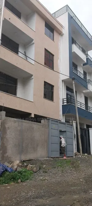 Furnished 8bdrm House in Ayat Area Best, Yeka for sale