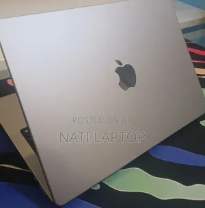 New Laptop Apple MacBook Pro 2023 M3 8GB Apple M3 Pro SSD 512GB