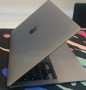 New Laptop Apple MacBook Air 2020 M1 8GB Apple M1 SSD 256GB