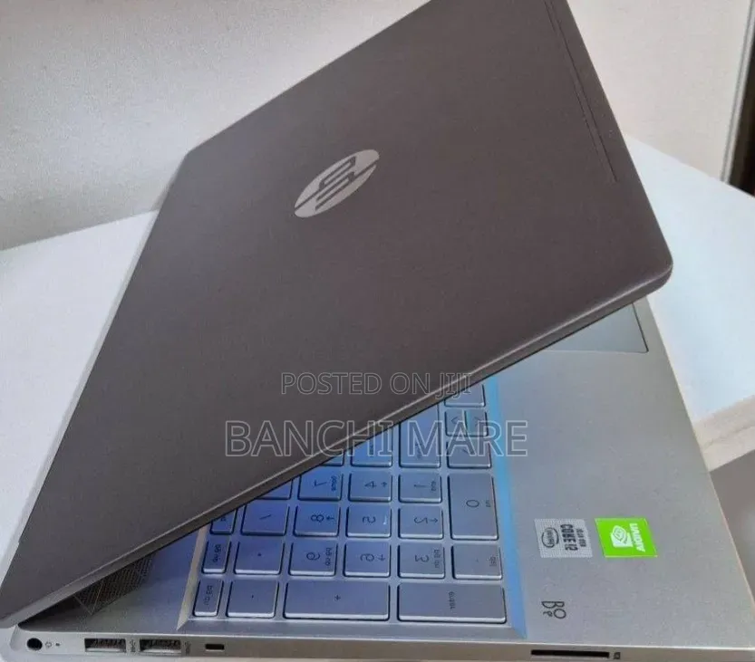 New Laptop HP Pavilion 15 8GB Intel Core i5 SSD 512GB