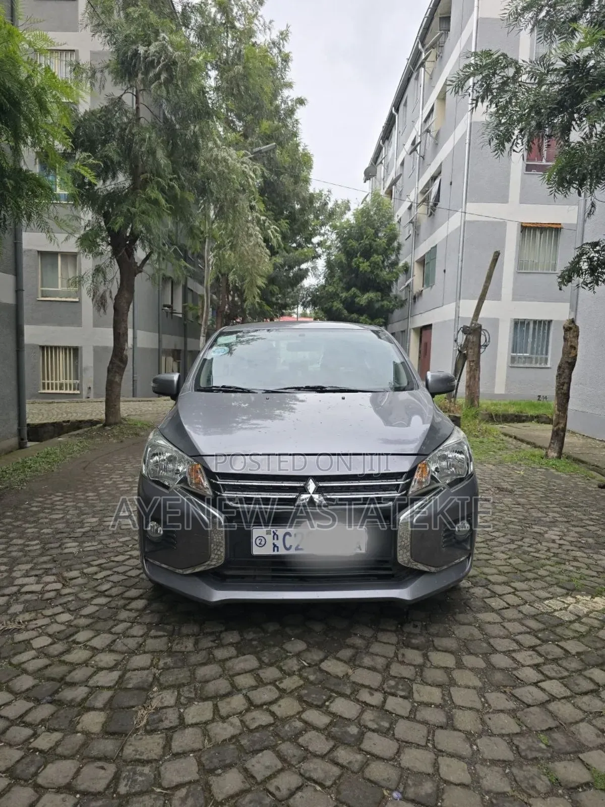 Mitsubishi Attrage 2022 Gray