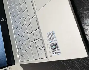 New Laptop HP Envy 13 8GB Intel Core i5 SSD 512GB