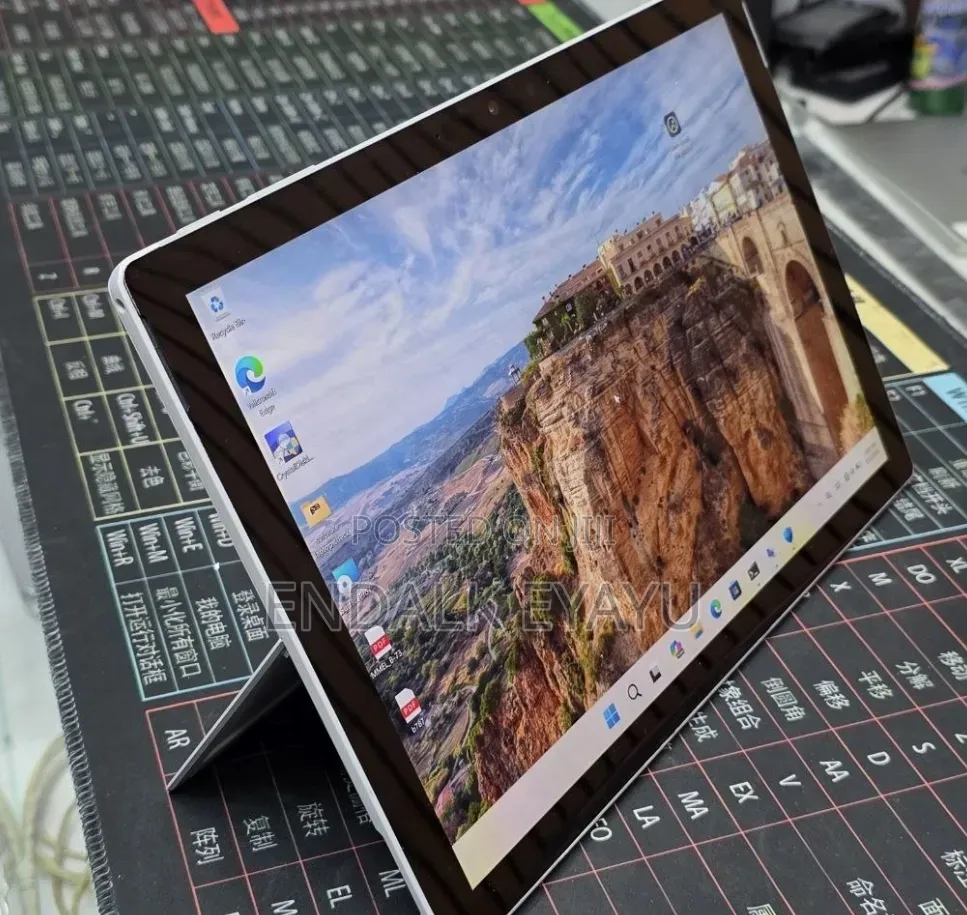 New Laptop Microsoft Surface Pro 7 16GB Intel Core i7 SSD 512GB