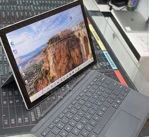 New Laptop Microsoft Surface Pro 7 16GB Intel Core i7 SSD 512GB