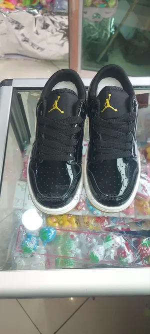 Snickers Shoes