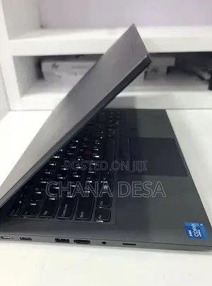New Laptop Lenovo 16GB Intel Core i5 SSD 512GB