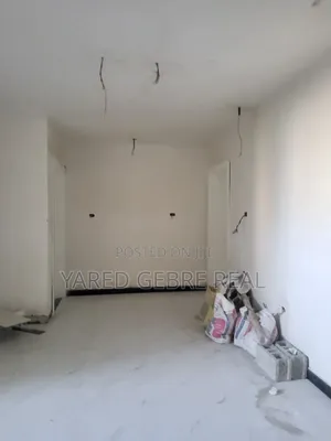 3bdrm Apartment in ቦሌ ወሎ ሰፈር Compound , Bole for sale