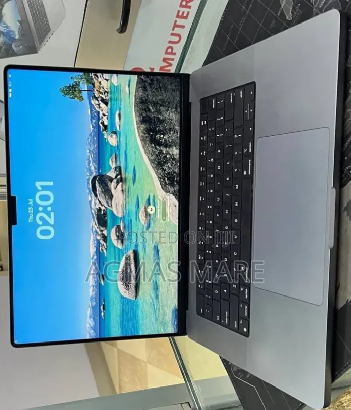 New Laptop Apple MacBook Pro 2021 M1 32GB Apple M1 Pro SSD 512GB