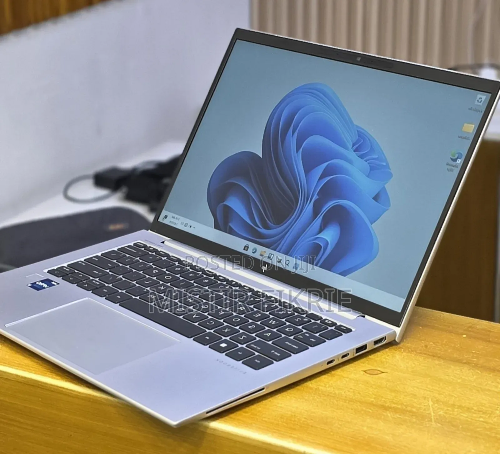 New Laptop HP EliteBook 840 G10 16GB Intel Core i7 SSD 512GB