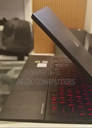 New Laptop HP Omen 15 16GB Intel Core i7 SSD 512GB