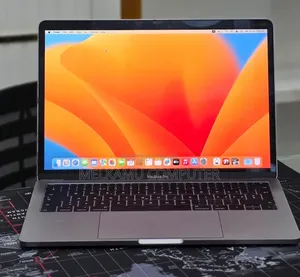 New Laptop Apple MacBook Pro 2017 16GB Intel Core i5 SSD 512GB