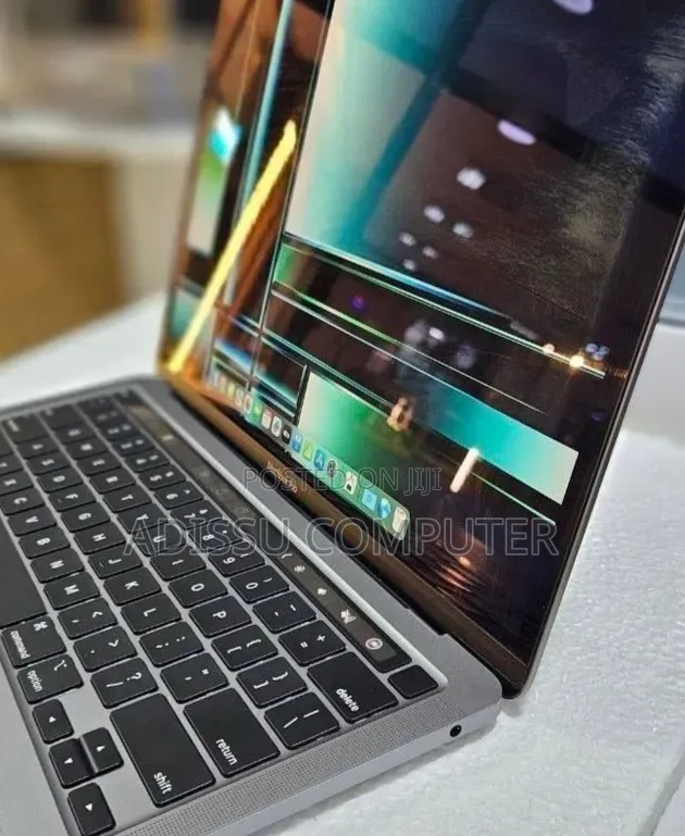 New Laptop Apple MacBook Air 2022 M2 8GB Intel Core M2 SSD 256GB