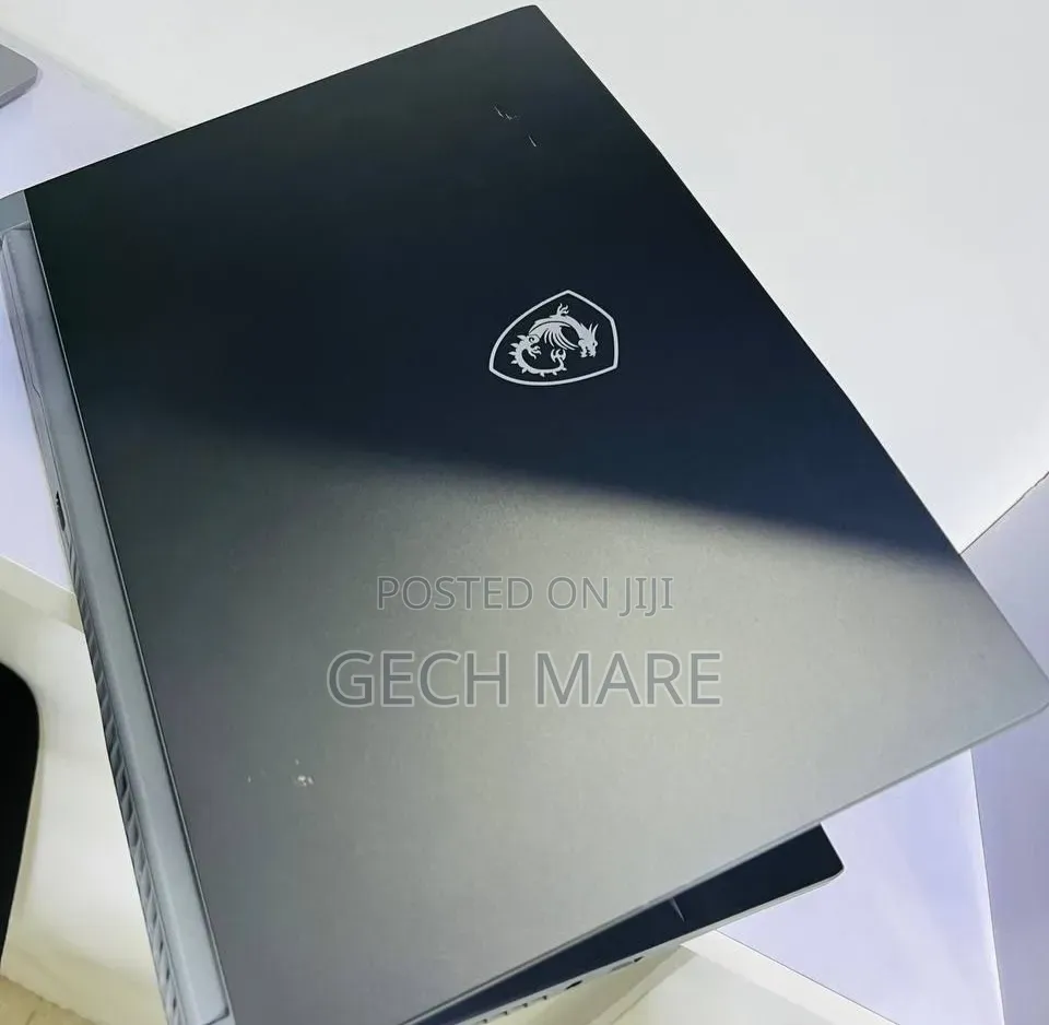 New Laptop MSI GP75 Leopard 16GB Intel Core i5 SSD 512GB