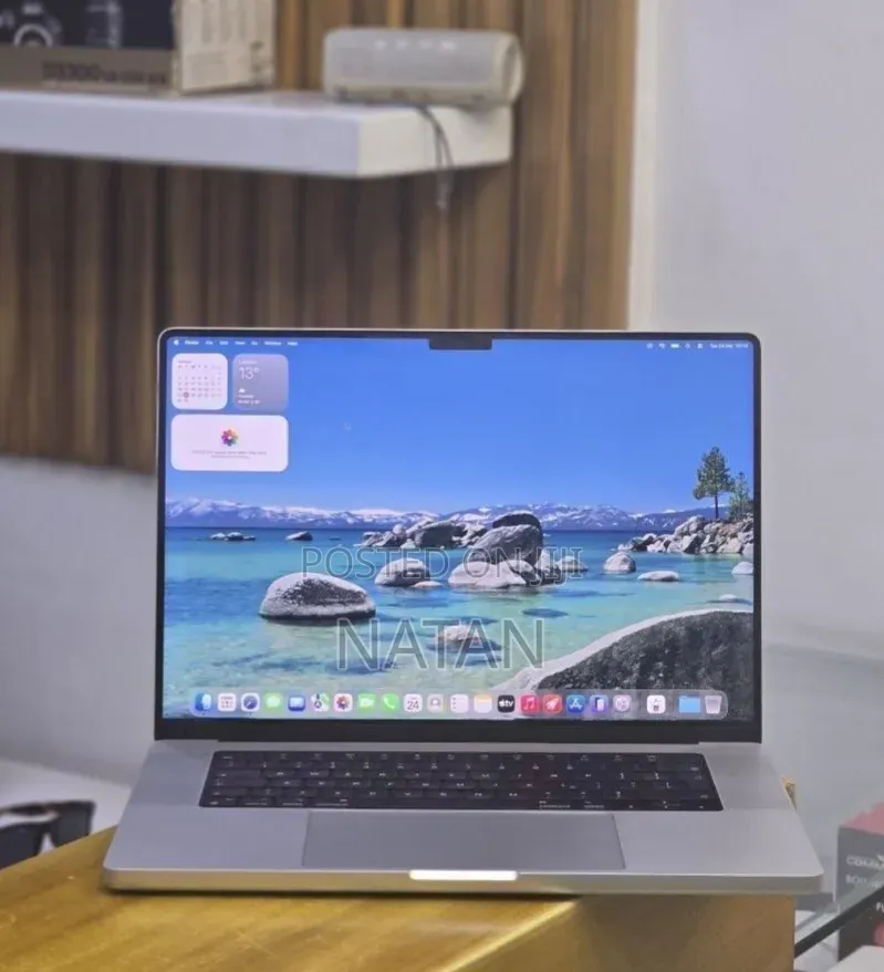 New Laptop Apple MacBook Pro 2021 M1 32GB Apple M1 Pro SSD 512GB