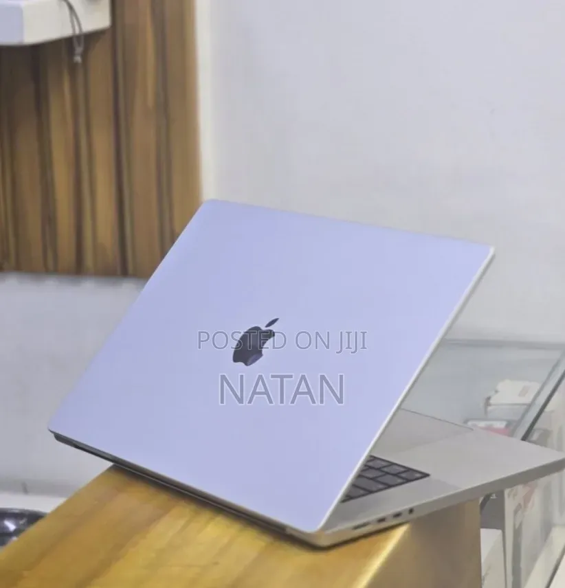 New Laptop Apple MacBook Pro 2021 M1 32GB Apple M1 Pro SSD 512GB