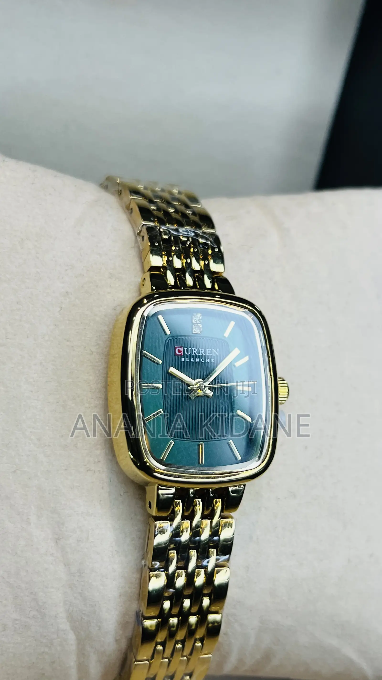 The Green Classic Curren Women’s Watch