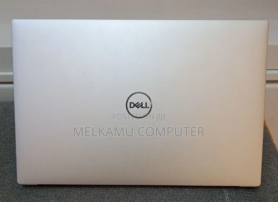 New Laptop Dell XPS 15 9500 16GB Intel Core i7 SSD 512GB