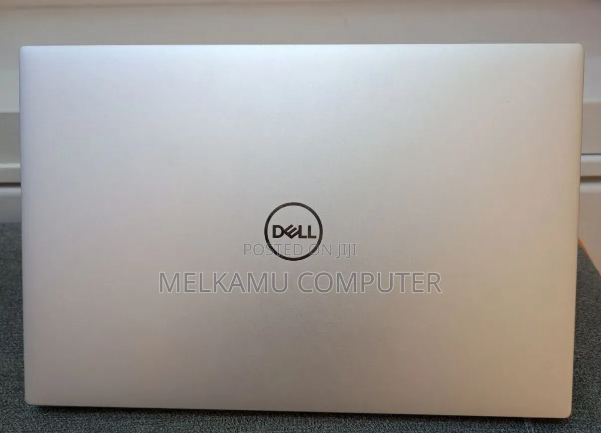 New Laptop Dell XPS 15 9500 16GB Intel Core i7 SSD 512GB