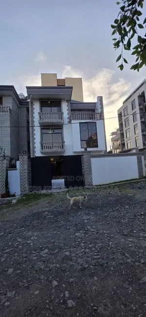 Furnished 7bdrm House in Yeka for sale