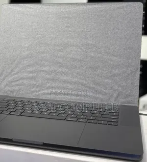 New Laptop Apple MacBook Pro 2023 M3 Max 36GB Apple M3 Max SSD 1T