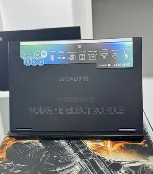 New Laptop Gigabyte GAMING A16 16GB Intel Core i7 SSD 1T
