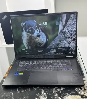 New Laptop Gigabyte GAMING A16 16GB Intel Core i7 SSD 1T
