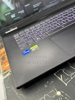 New Laptop Gigabyte GAMING A16 16GB Intel Core i7 SSD 1T
