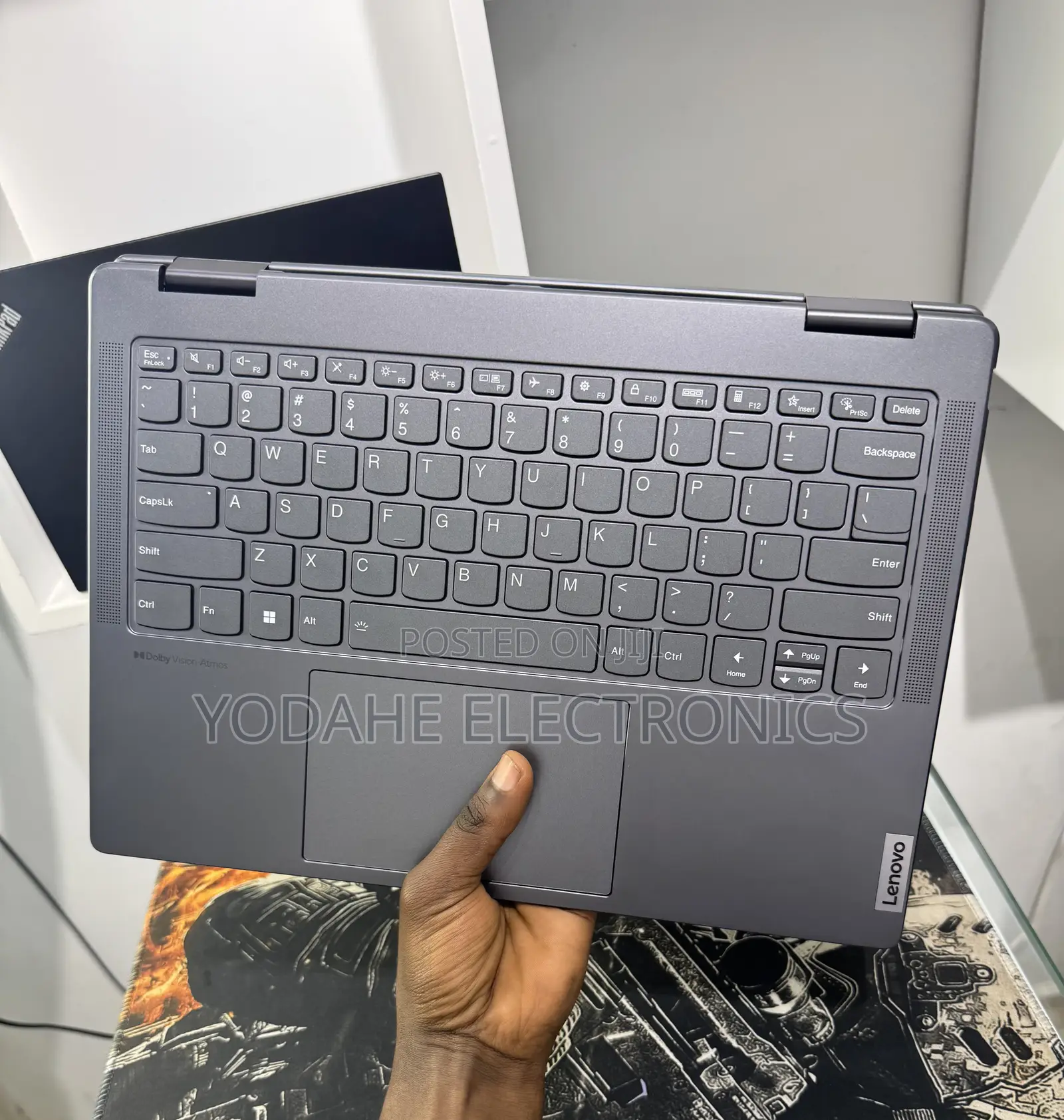 New Laptop Lenovo Yoga 7i 16GB Intel Core i7 SSD 512GB
