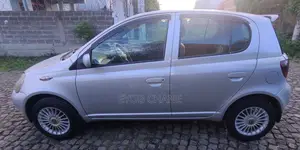 Toyota Vitz 1.0 FWD 5dr 2001 Silver