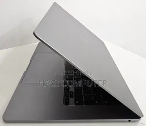 New Laptop Apple MacBook Air 2024 M3 8GB Apple M3 SSD 512GB