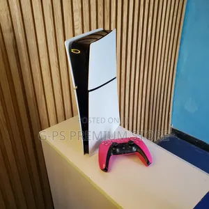 PS5 Slim Digital (Dubai Used) ለሽያጭ ቀረበ!