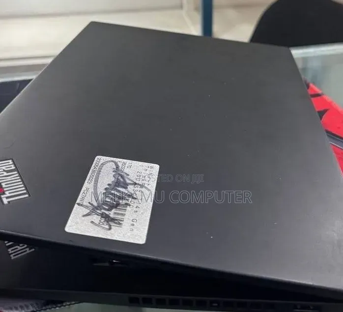 New Laptop Lenovo ThinkPad T460 8GB AMD Ryzen 5 SSD 256GB