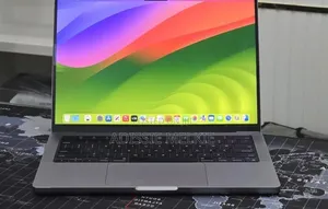 New Laptop Apple MacBook Pro 2023 M3 16GB Apple M3 SSD 512GB