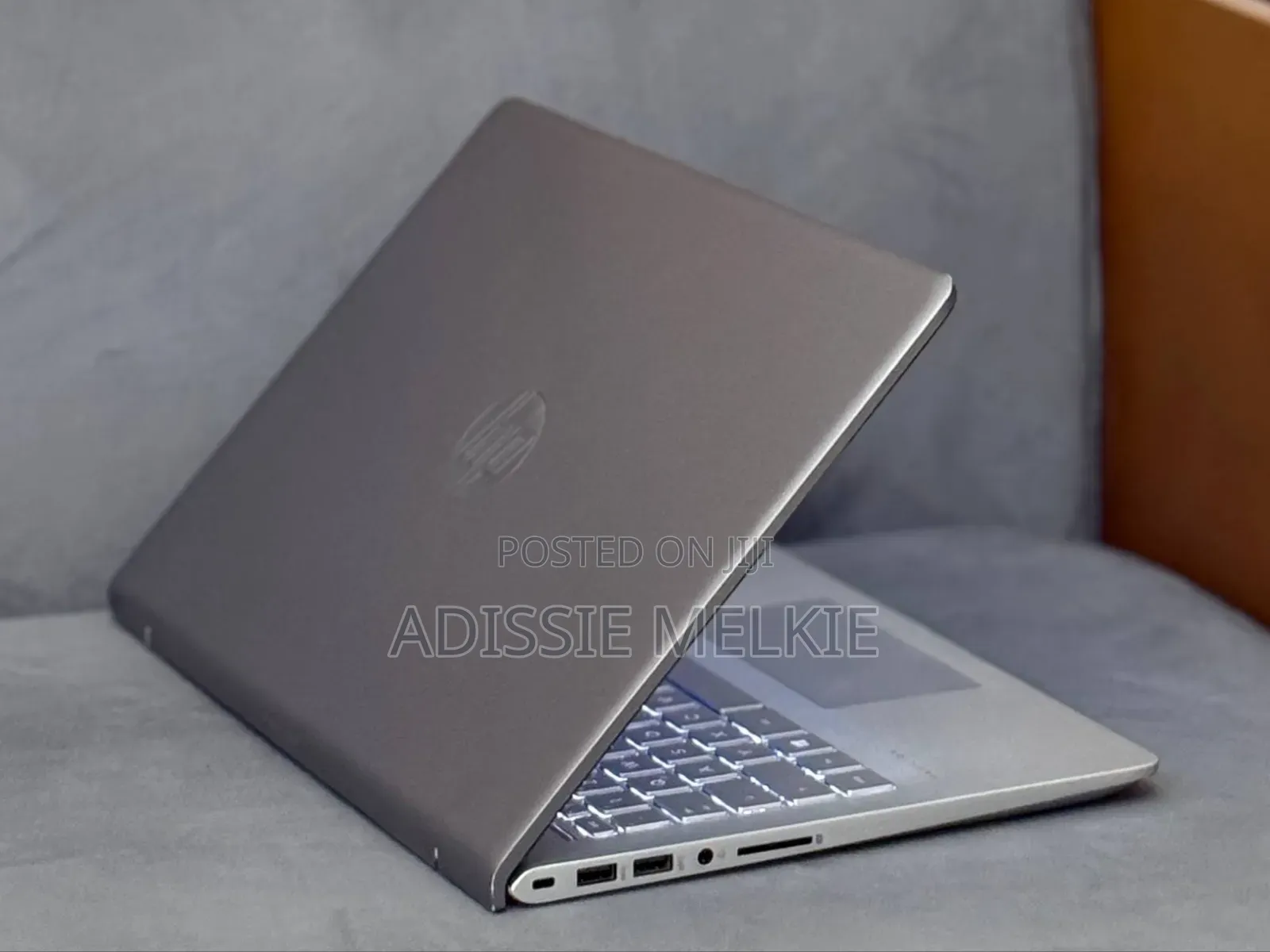 New Laptop HP Pavilion 15 8GB Intel Core i5 SSD 256GB
