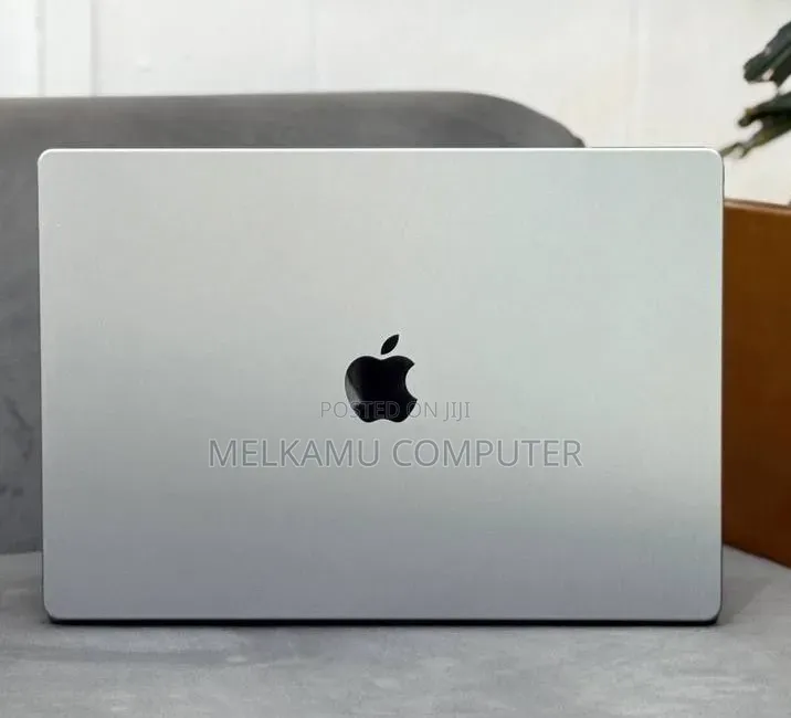 New Laptop Apple MacBook Pro 2021 M1 32GB Apple M1 SSD 512GB