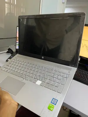 Laptop HP Pavilion 15 8GB Intel Core i7 SSD 128GB
