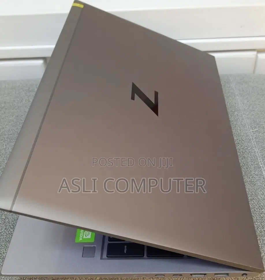 New Laptop HP ZBook 15 16GB Intel Core i7 SSD 512GB