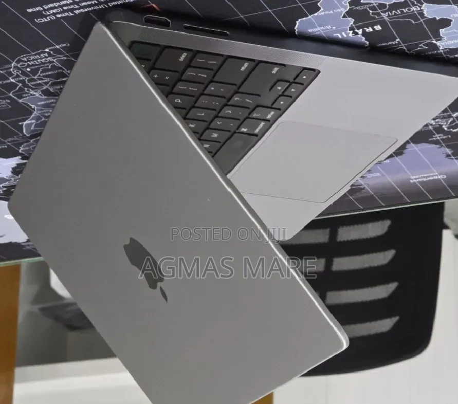 New Laptop Apple MacBook Pro 2023 M3 8GB Apple M3 Pro SSD 512GB