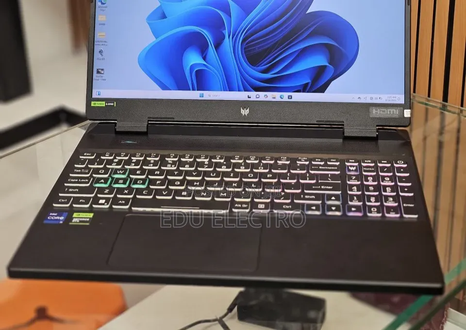 New Laptop Acer Predator Helios 300 16GB Intel Core i9 SSD 1T