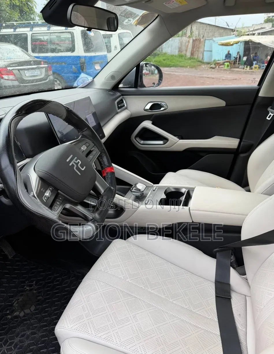 BYD Yuan Up 2025 Gray