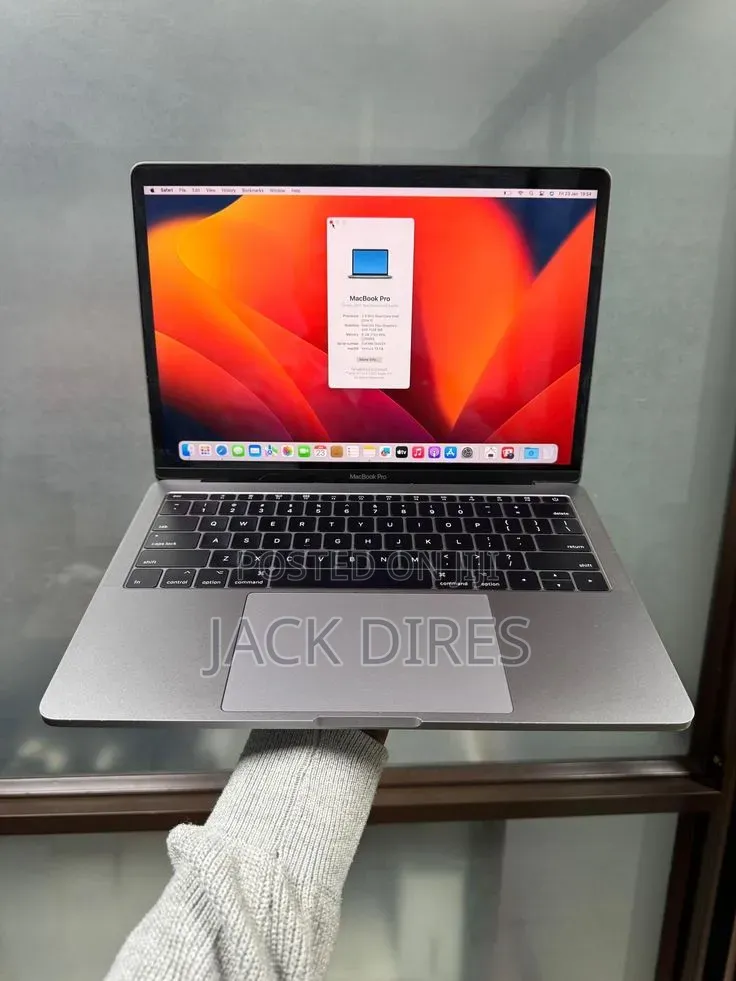 Laptop Apple MacBook Pro 2018 16GB Intel Core i7 SSD 1T