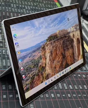 New Laptop Microsoft Surface Pro 7 16GB Intel Core i7 SSD 512GB